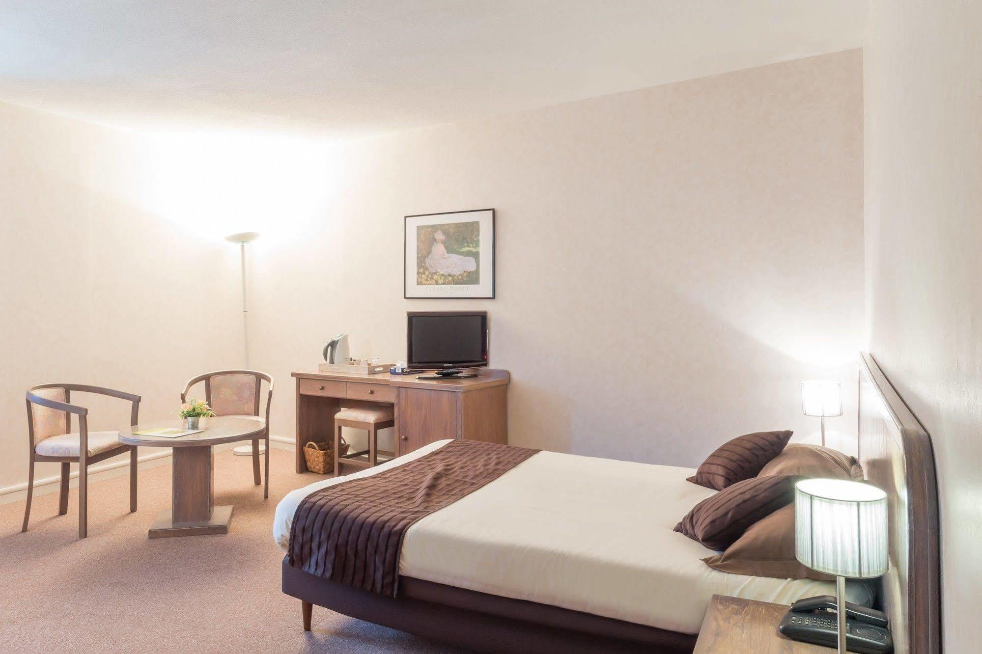 Hotel Restaurant Laurent Perreal Attignat Zewnętrze zdjęcie