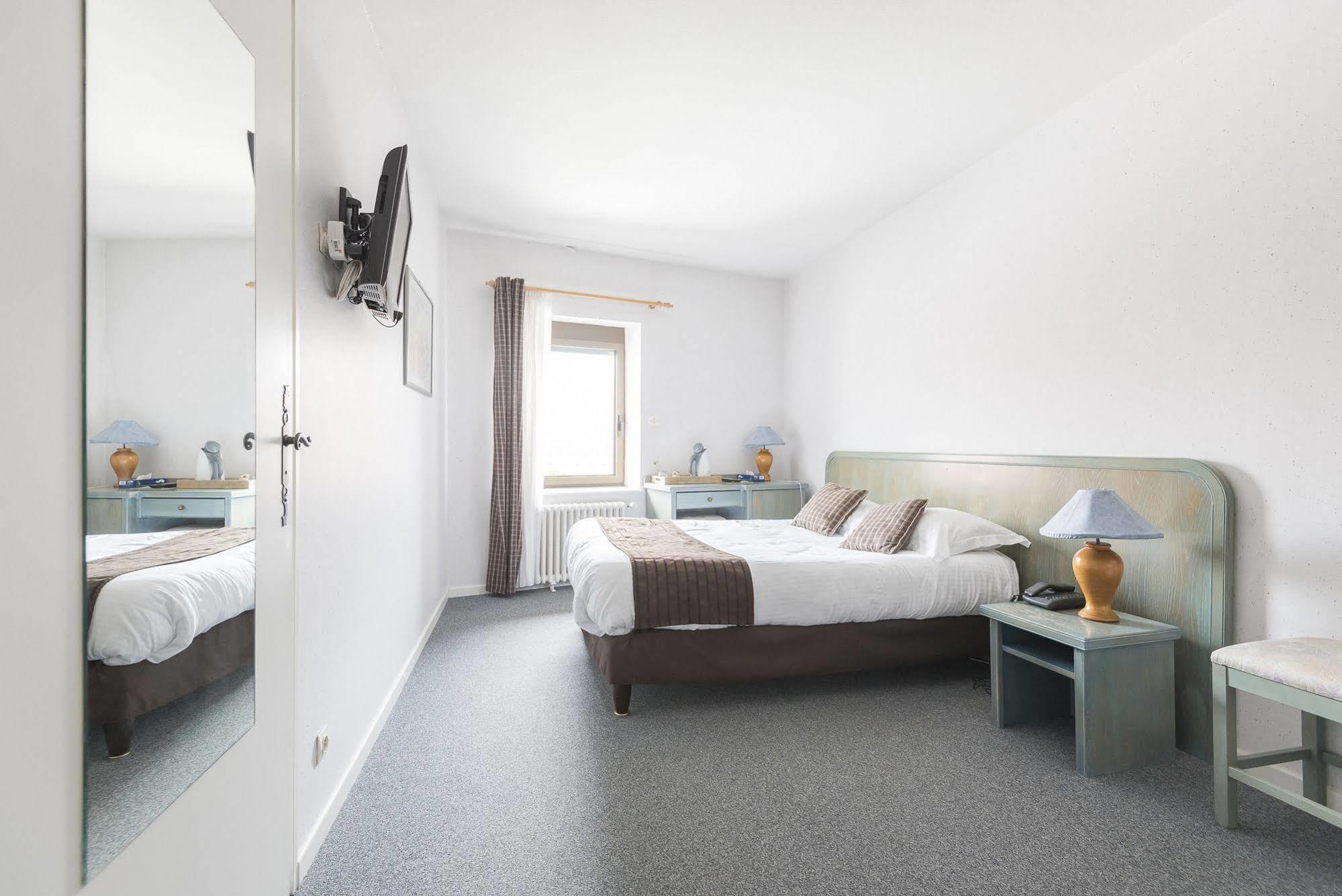 Hotel Restaurant Laurent Perreal Attignat Zewnętrze zdjęcie