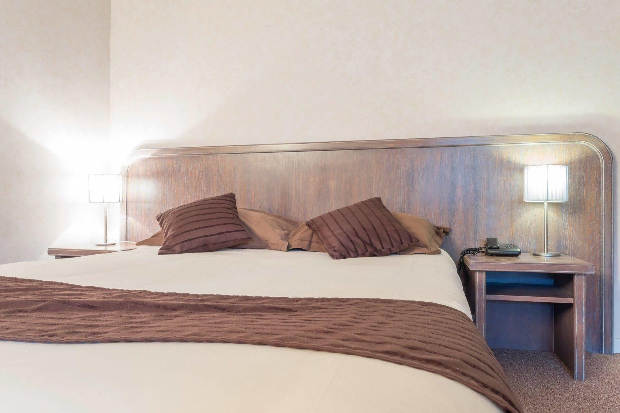 Hotel Restaurant Laurent Perreal Attignat Zewnętrze zdjęcie